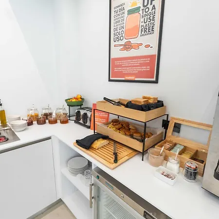 easyHotel Madrid Alcala-2